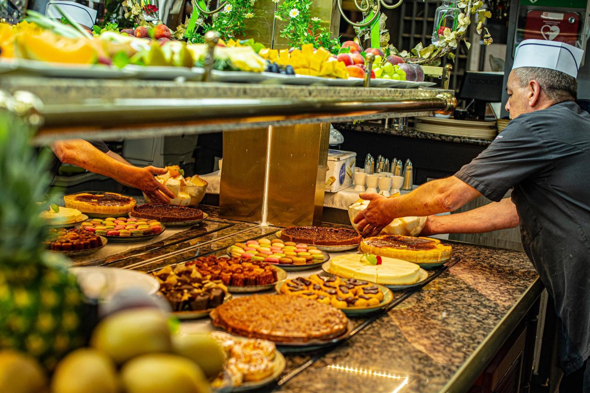 Logis Hotel - Le Relais Du Parisis Villeparisis Εξωτερικό φωτογραφία