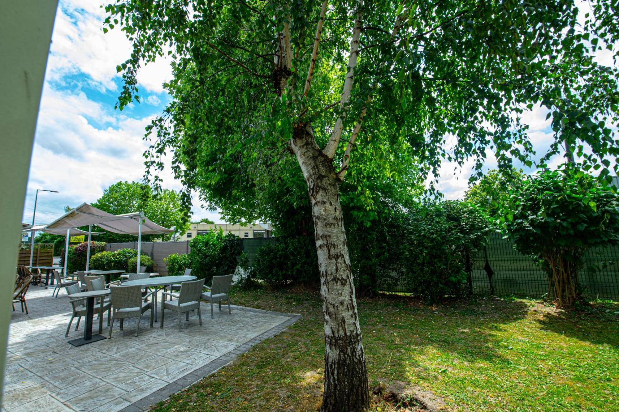 Logis Hotel - Le Relais Du Parisis Villeparisis Εξωτερικό φωτογραφία