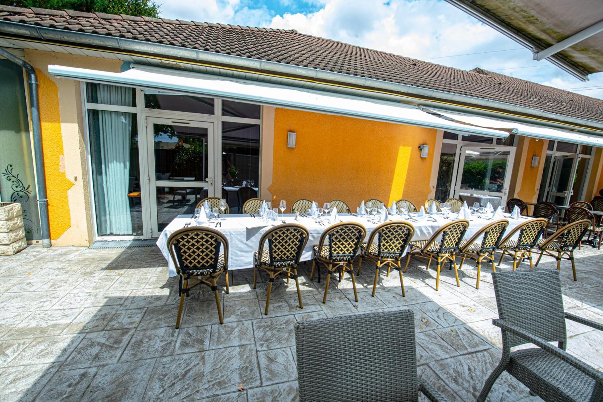 Logis Hotel - Le Relais Du Parisis Villeparisis Εξωτερικό φωτογραφία