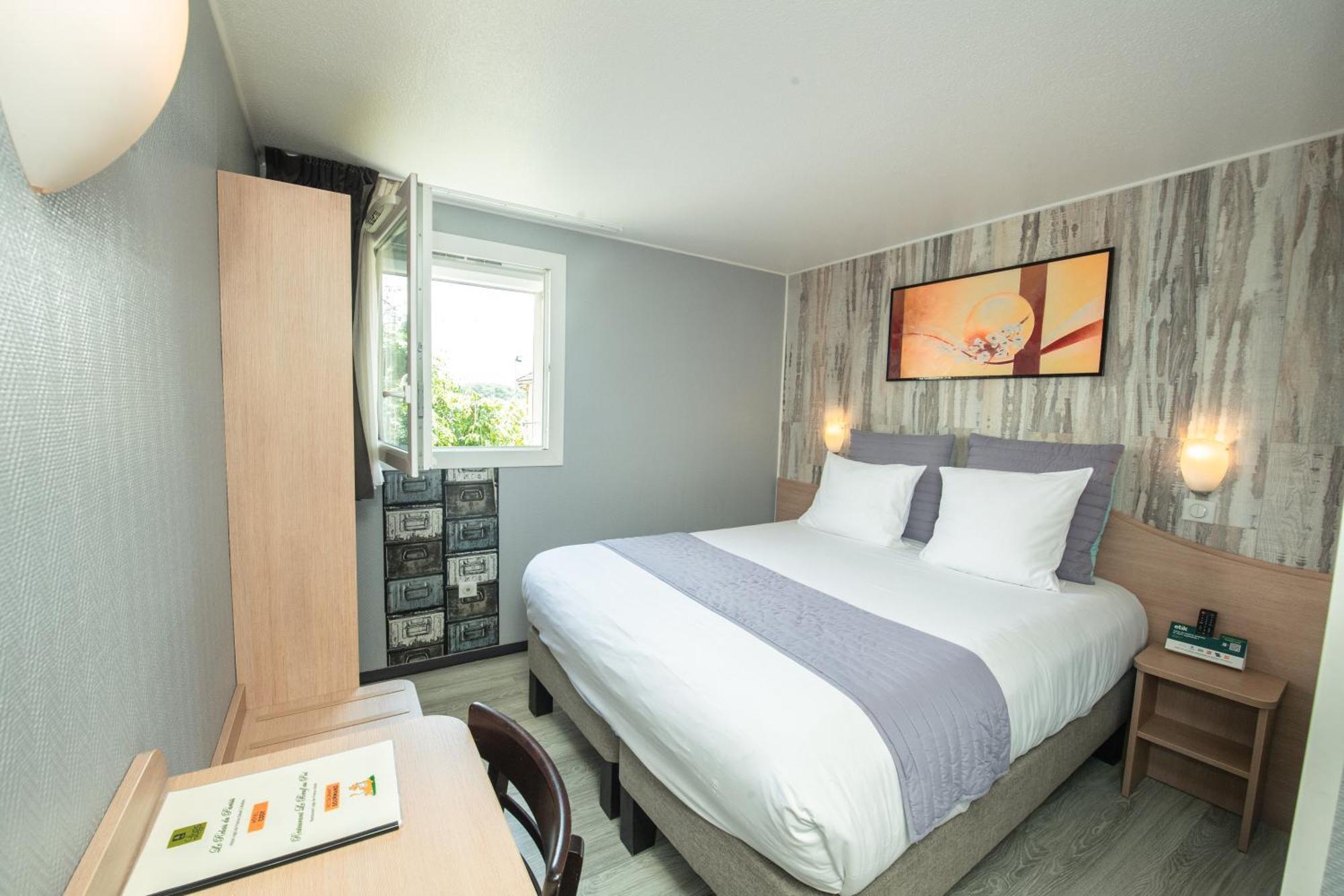 Logis Hotel - Le Relais Du Parisis Villeparisis Εξωτερικό φωτογραφία