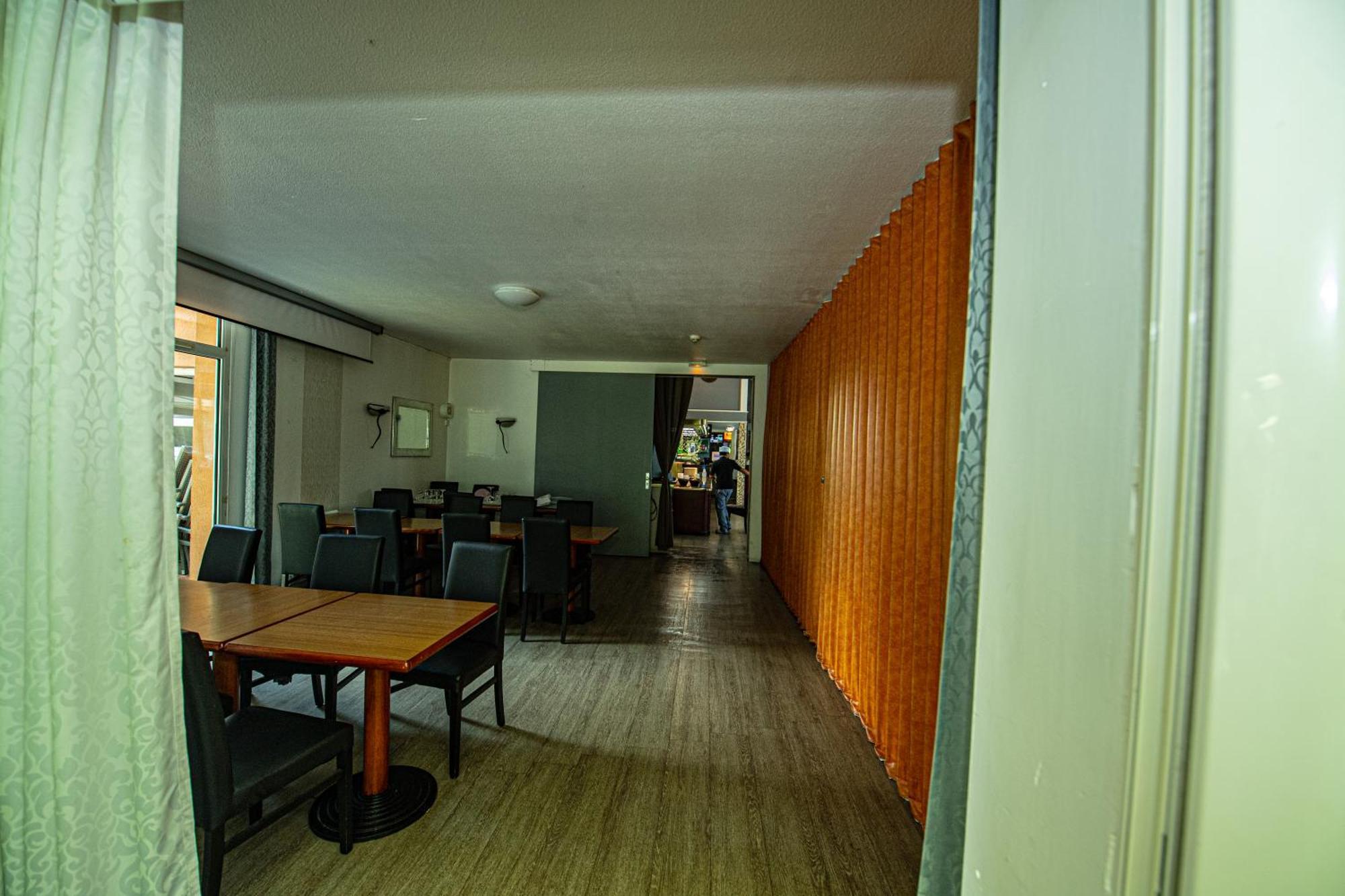 Logis Hotel - Le Relais Du Parisis Villeparisis Εξωτερικό φωτογραφία