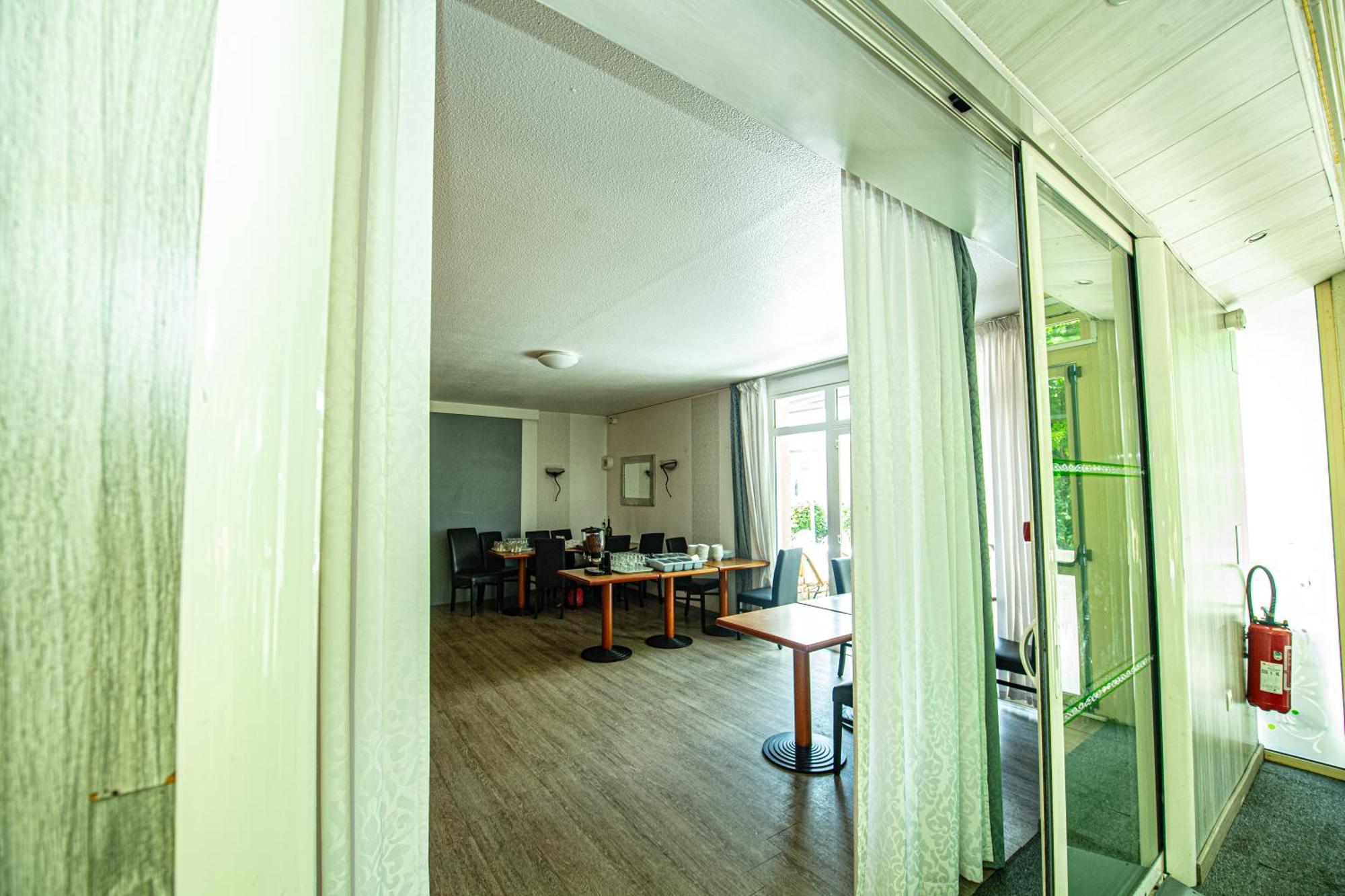 Logis Hotel - Le Relais Du Parisis Villeparisis Εξωτερικό φωτογραφία