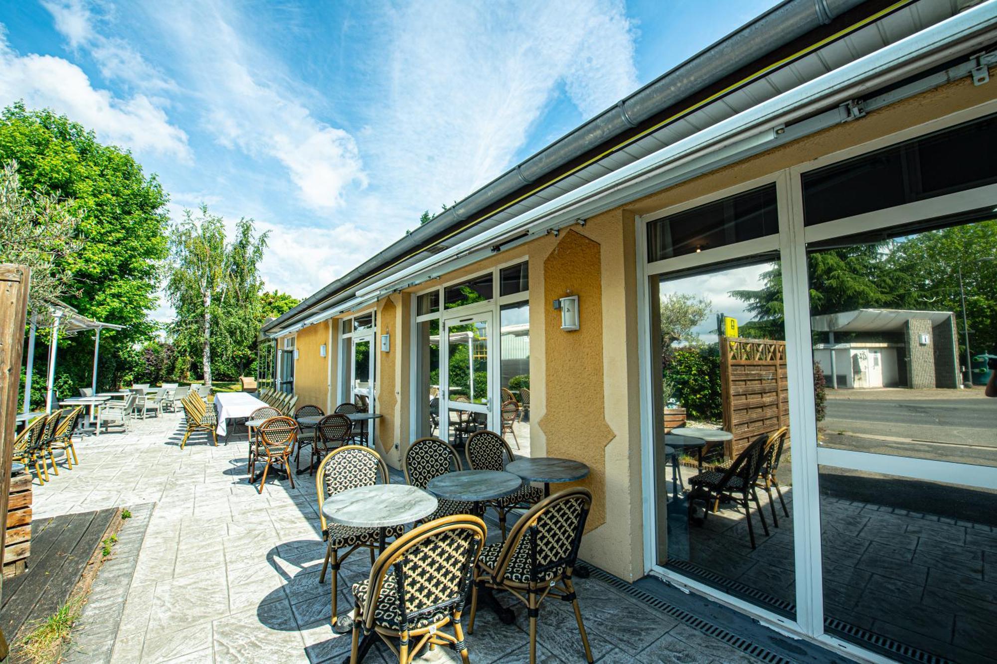 Logis Hotel - Le Relais Du Parisis Villeparisis Εξωτερικό φωτογραφία